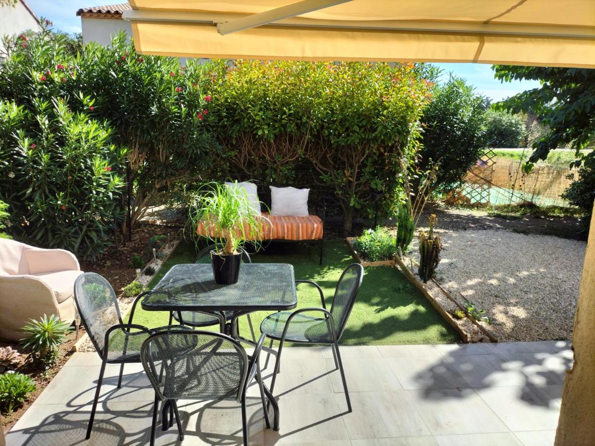Maison Dans Une Residence De Vacances Gallargues-le-Montueux Εξωτερικό φωτογραφία