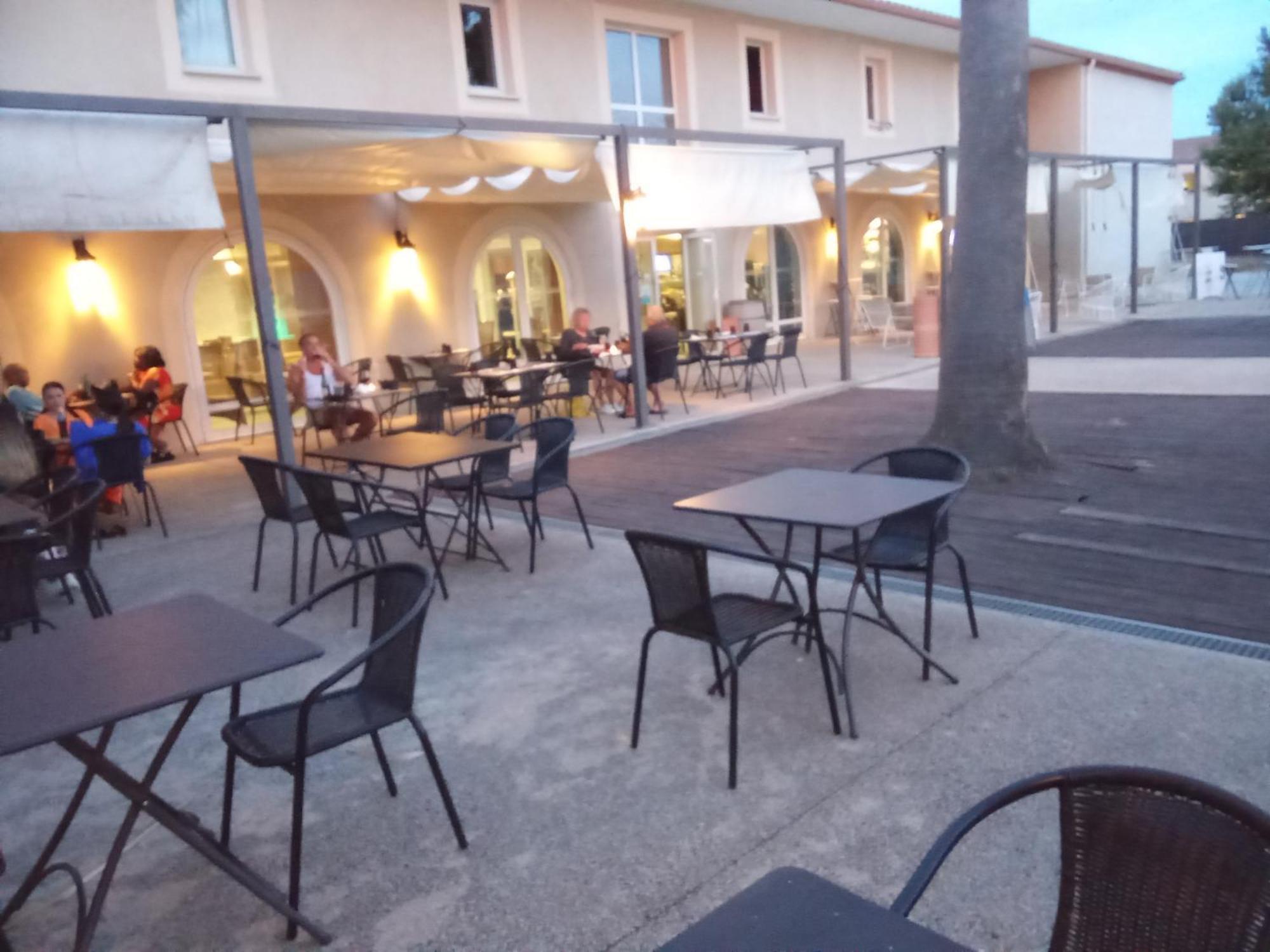Maison Dans Une Residence De Vacances Gallargues-le-Montueux Εξωτερικό φωτογραφία